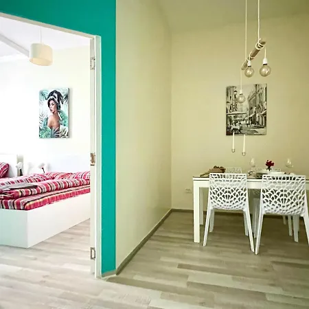 Flower House 4 Apartman Szófia