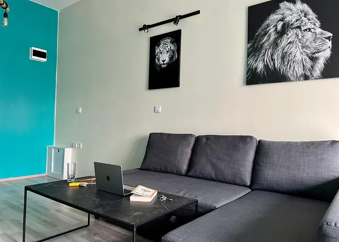 Apartment Flower House 4